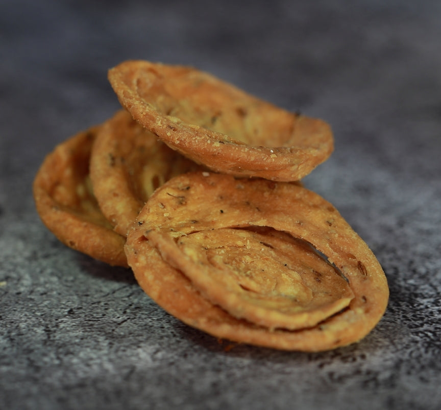 Jeera Mathri Puri